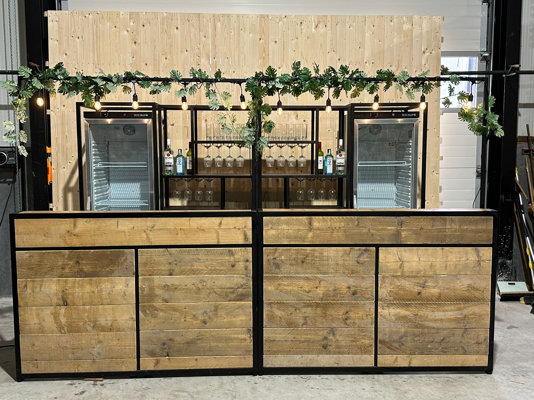 Hedra bar compleet met achterwand